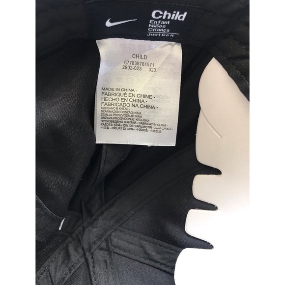 NIKE BOYS BLACK BASEBALL CAP SIZE 4-7 - Picture 3 of 5